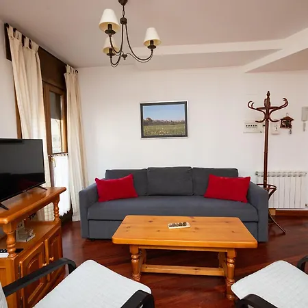 Parque D'arratiecho L Wifi L Centrico L Amplio * Biescas (Aragon)