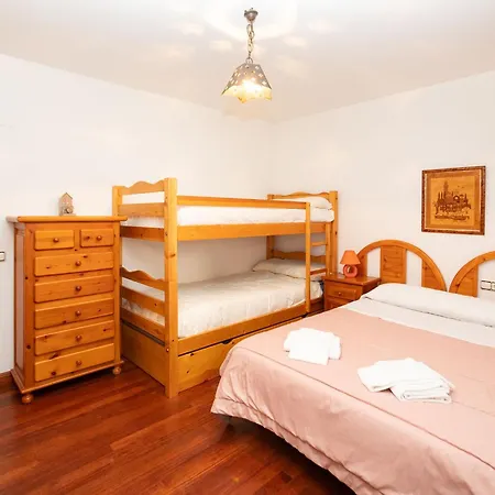 Parque D'arratiecho L Wifi L Centrico L Amplio Biescas (Aragon)